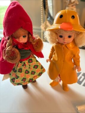 Vintage collector “Madame Alexander” /2 dolls